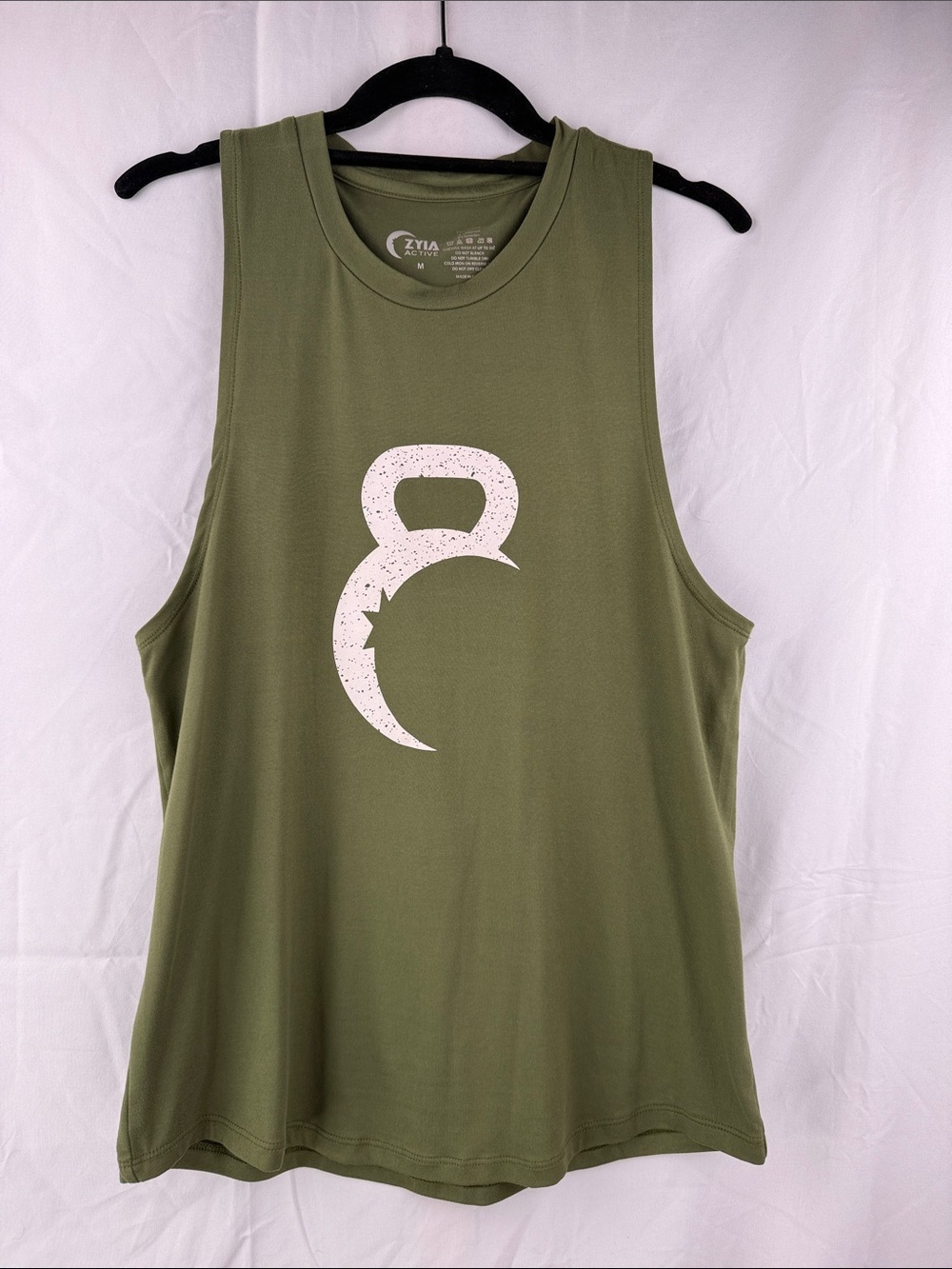 ZYIA Womenās Size Medium Olive Green Sleeveless Kettlebell Graphic Tank EUC